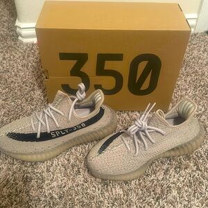 YEEZY BOOST 350 V2 SLATE/CBLACK 6 BRAND NEW, NEVER WORN